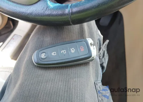 2014 Ford Taurus Limited z USA, uszkodzony, nr VIN 1FAHP2F84EG113705